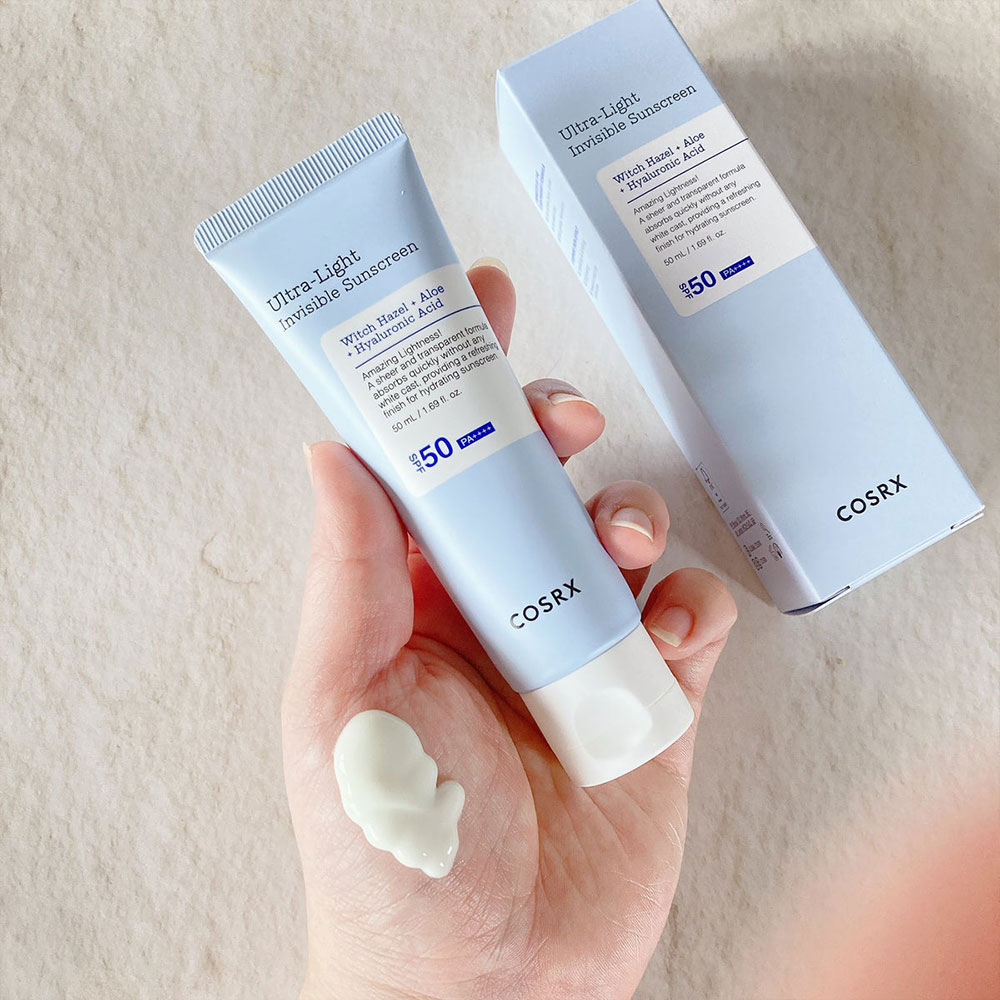  COSRX Ultra-Light Invisible Sunscreen SPF50 مناسب استفاده روزانه